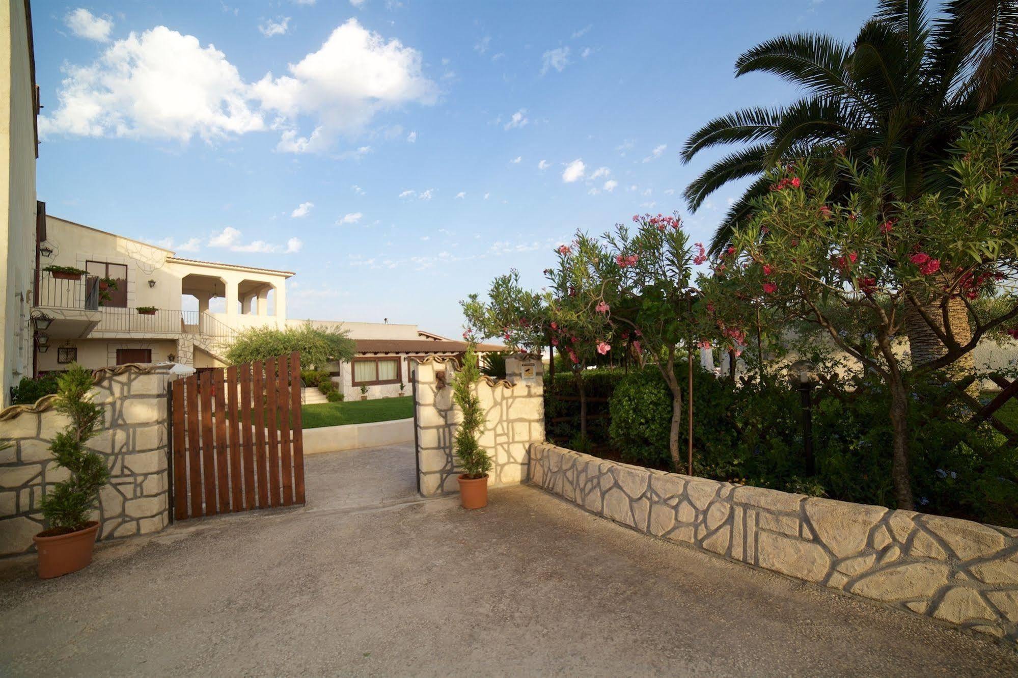 Villa Le Zarafe à Ribera Extérieur photo